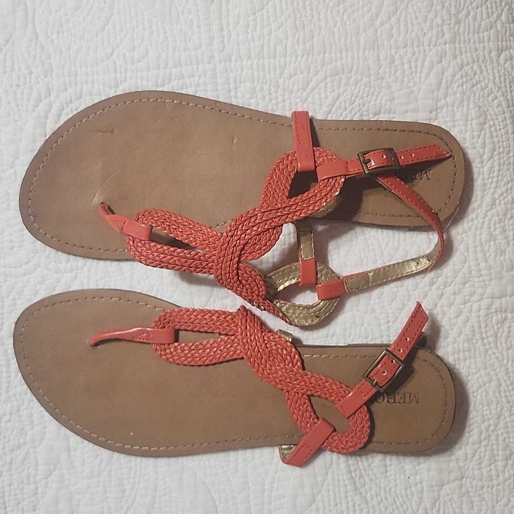 Sandles